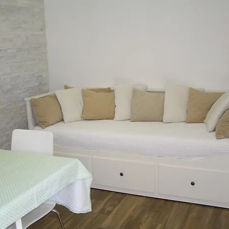 Angela Apartament *